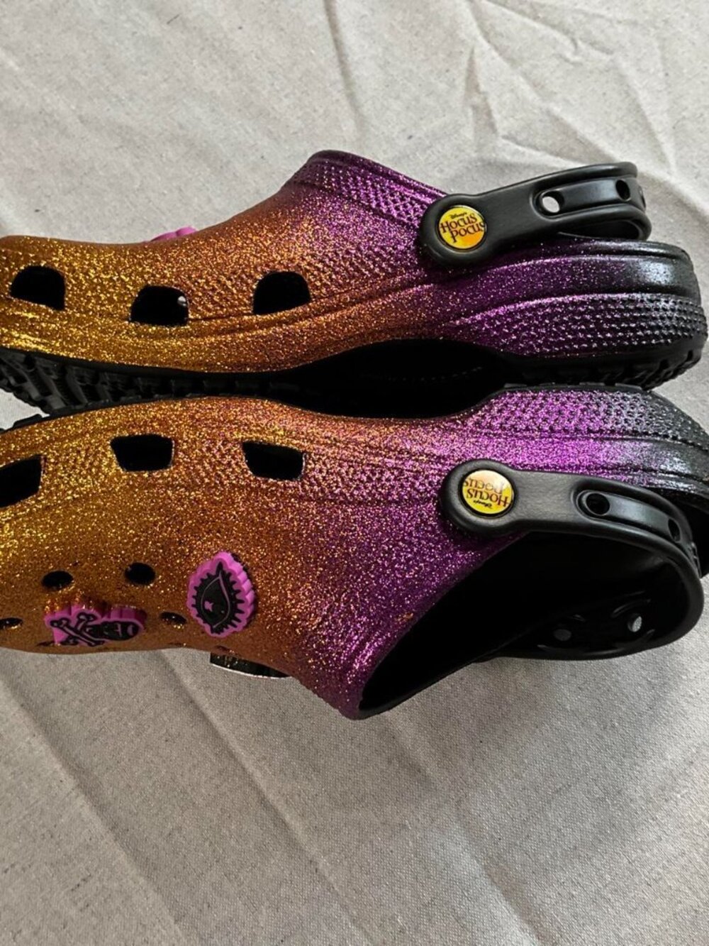 Unisex Crocs Hocus Pocus Special Edition Classic Clogs Comfort Shoes (M5 W7) - Picture 6 of 9